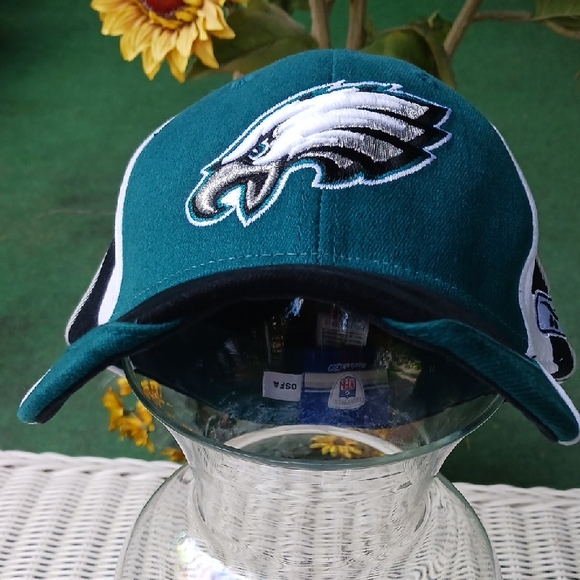 Reebok NFL Philadelphia Eagles Cap / Hat - Picture 1 of 16